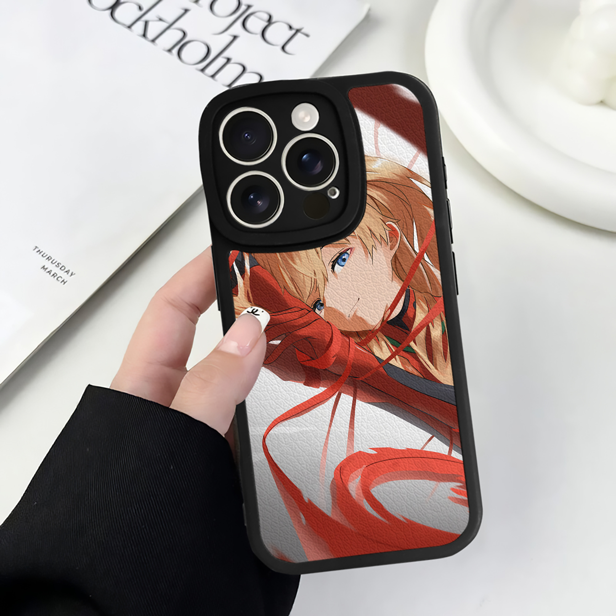 （画像用） EVA 新世紀エヴァンゲリオン 【iPhone 16シリーズ対応】シリコンスマホケース（レザー調） 材質：シリコン
